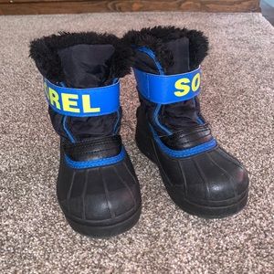 Sorel boys winter boots sz 11